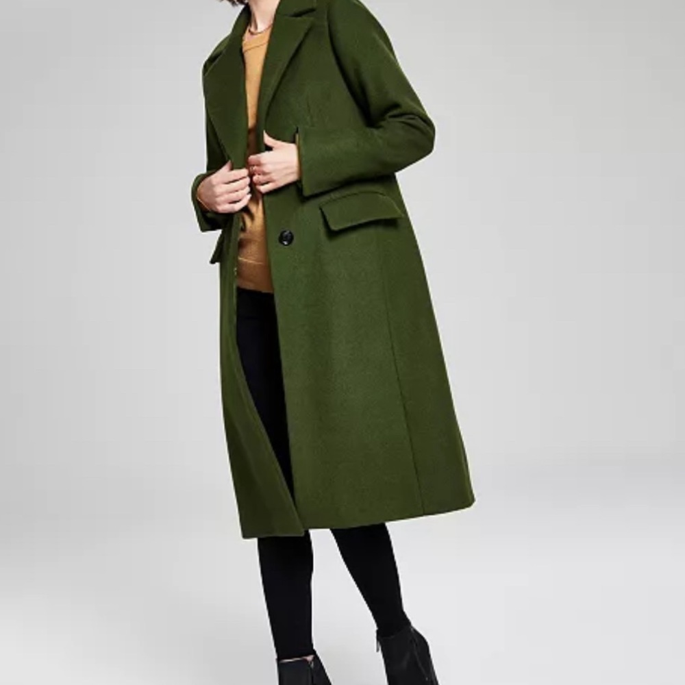 Brand new, never worn wool coat. Beautiful jade green color. Size small.